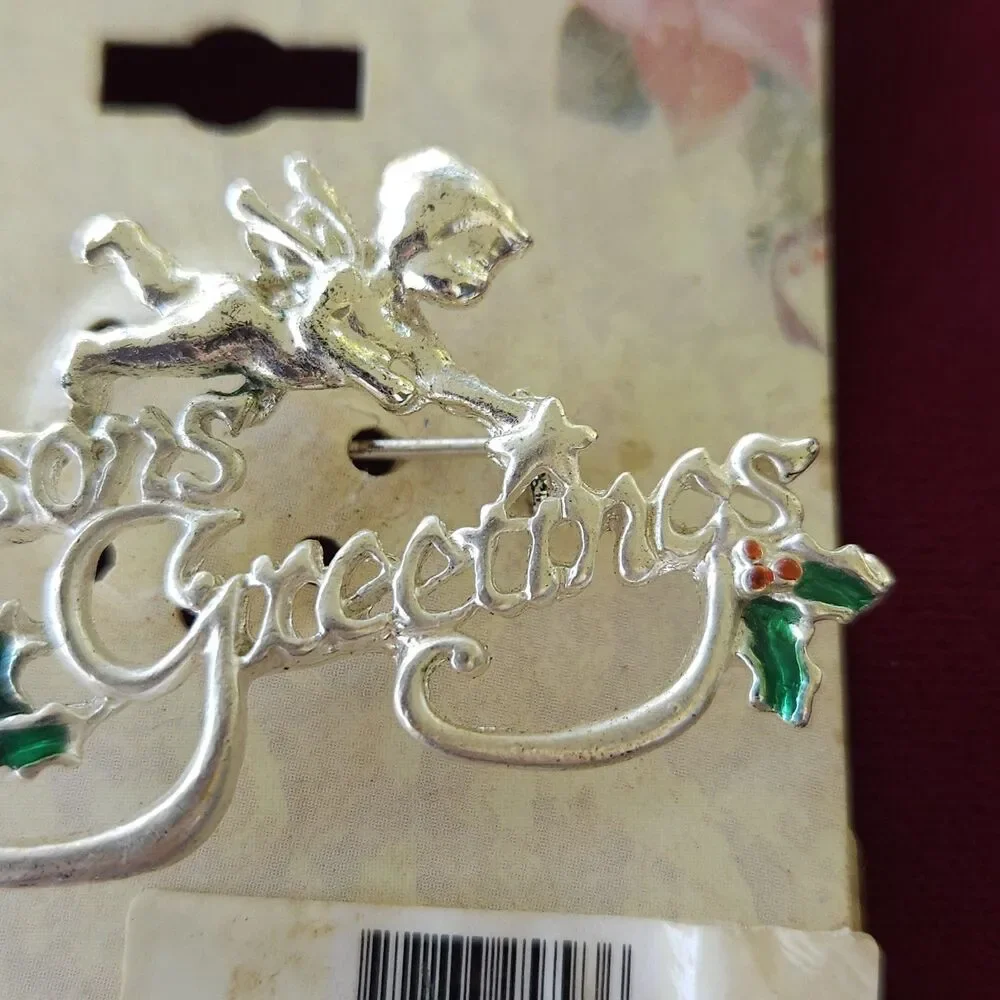 Vintage Walmart Season’s Greetings Christmas Brooch Pin Silver Tone NOS NOC
